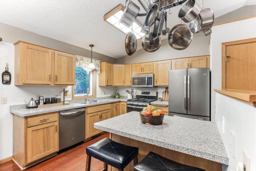 130 7th Street NW, Maple Lake, MN 55358