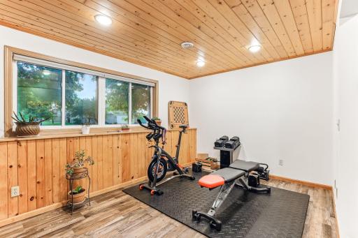 130 7th Street NW, Maple Lake, MN 55358