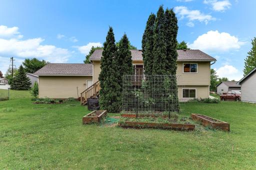 130 7th Street NW, Maple Lake, MN 55358
