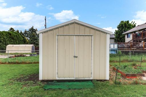 130 7th Street NW, Maple Lake, MN 55358