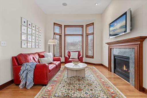 2202 Midland View Court N, Saint Paul, MN 55113