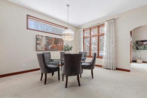 2202 Midland View Court N, Saint Paul, MN 55113
