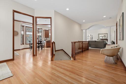 2202 Midland View Court N, Saint Paul, MN 55113