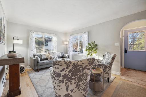 1406 Furness Parkway, Saint Paul, MN 55119