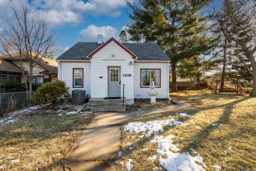 1406 Furness Parkway, Saint Paul, MN 55119