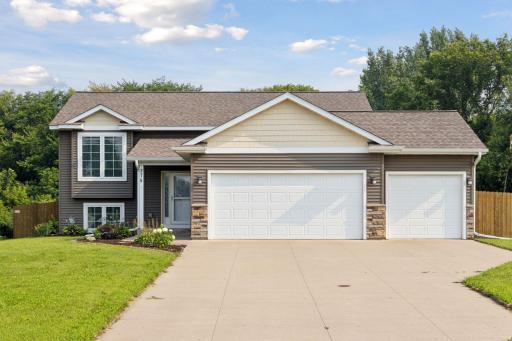 275 Pintail Drive, Hammond, WI 54015
