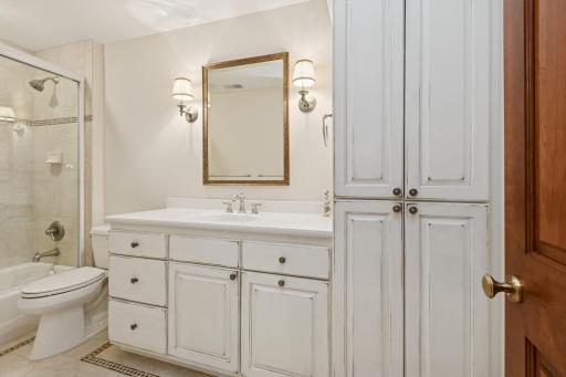 8967 Mariabo Circle, Bloomington, MN 55438