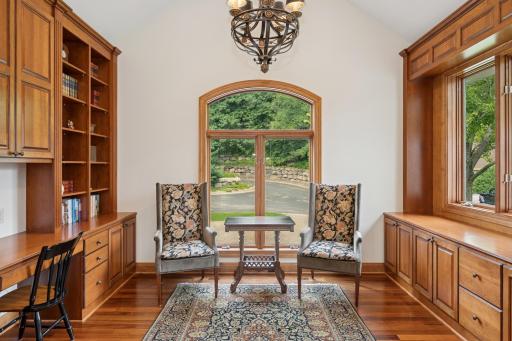 8967 Mariabo Circle, Bloomington, MN 55438