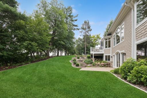 8967 Mariabo Circle, Bloomington, MN 55438