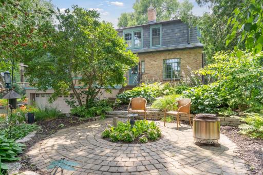 123 Minnetonka Avenue S, Wayzata, MN 55391