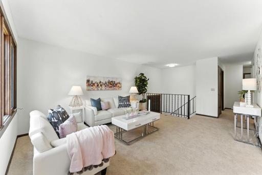 1635 W 140th Street, Burnsville, MN 55337