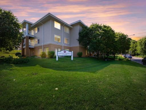 Welcome to 1600 Arundel Street St. Paul, MN 55117