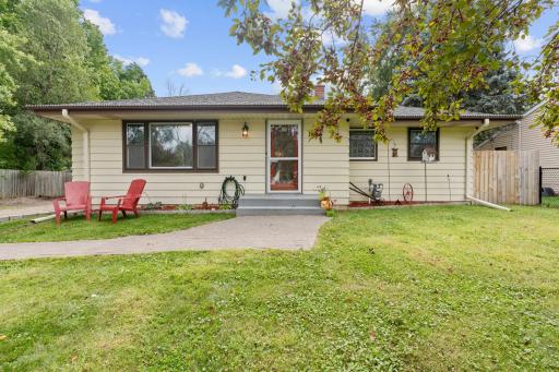 1496 Laurie Road E, Saint Paul, MN 55109