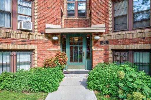 391 Laurel Avenue, #304, Saint Paul, MN 55102