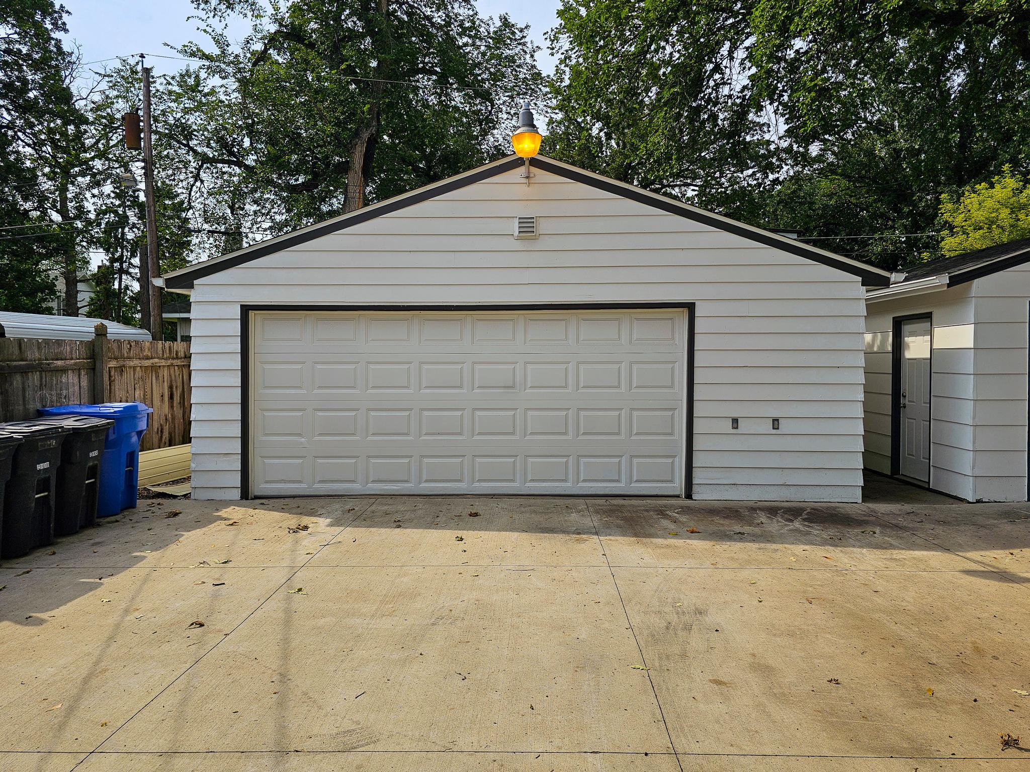 Apt 2 & 3 Garage Stall