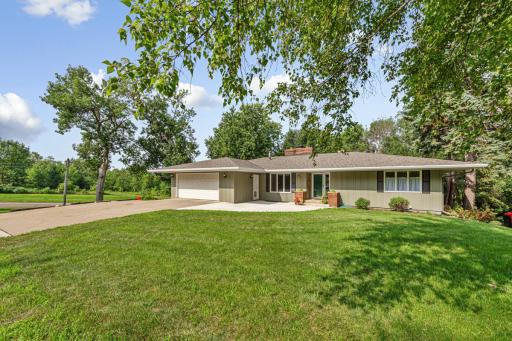 1010 11th Avenue NE, Faribault, MN 55021