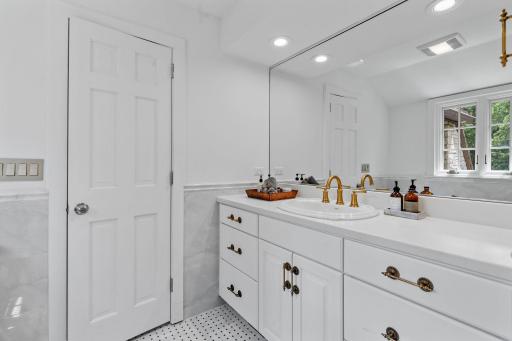 4100 Sunset Boulevard, Minneapolis, MN 55416