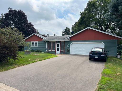 4255 Pilot Knob Road, Saint Paul, MN 55122