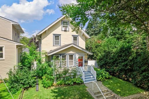 1919 Ivy Avenue E, Saint Paul, MN 55119