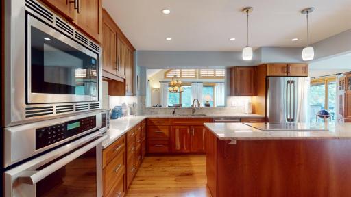 8910 Southwood Drive, Minneapolis, MN 55437