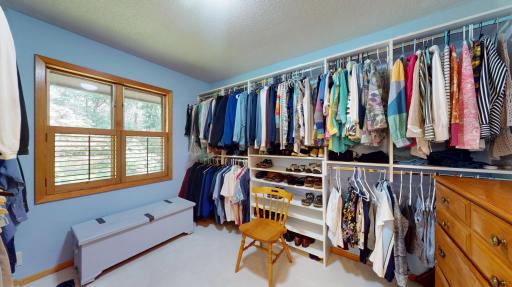 8910 Southwood Drive, Minneapolis, MN 55437