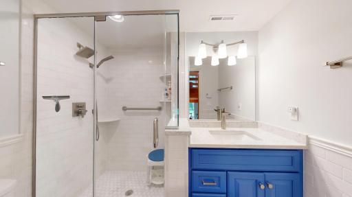 8910 Southwood Drive, Minneapolis, MN 55437