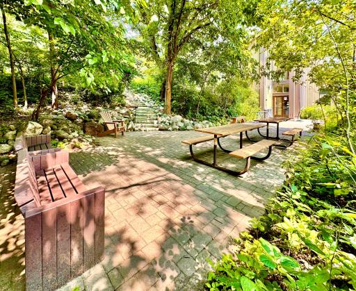 8910 Southwood Drive, Minneapolis, MN 55437