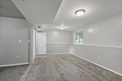 1050 Lantern Lane, Lino Lakes, MN 55014