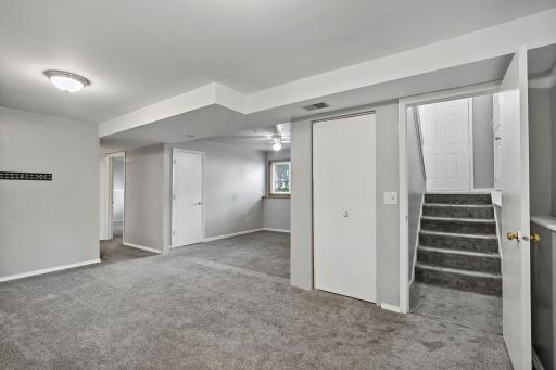 1050 Lantern Lane, Lino Lakes, MN 55014