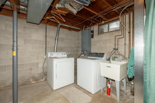 1503 Highland Place, Faribault, MN 55021