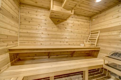 1019 Crest View Drive, Hudson, WI 54016