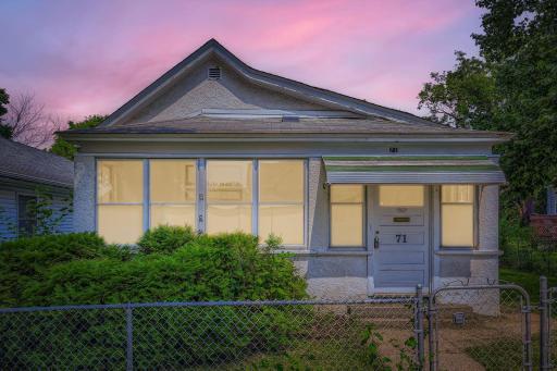 71 lawson ave w - Web Quality - 001 - 01 Exterior Front-2.jpg