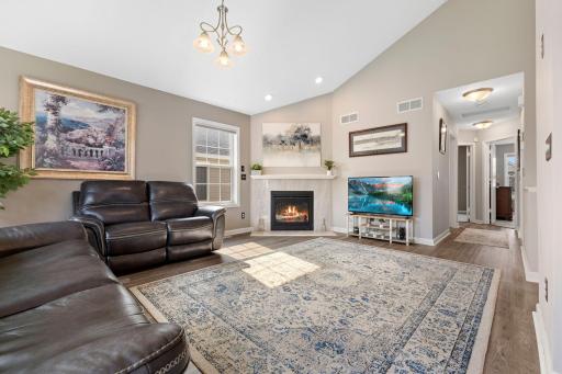 7374 Windsor Drive N, Shakopee, MN 55379
