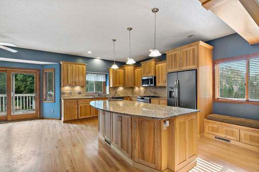 3960 Versailles Court, Saint Paul, MN 55123