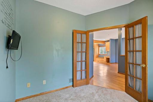 3960 Versailles Court, Saint Paul, MN 55123