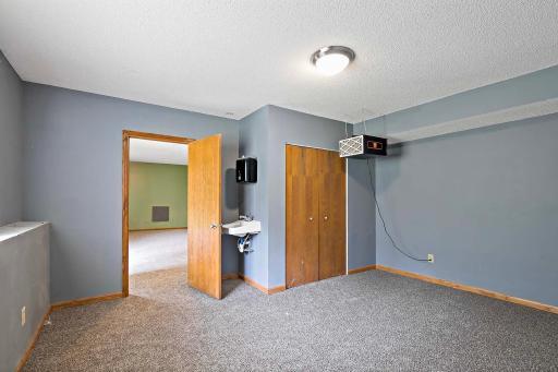 3960 Versailles Court, Saint Paul, MN 55123