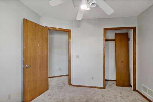 3960 Versailles Court, Saint Paul, MN 55123