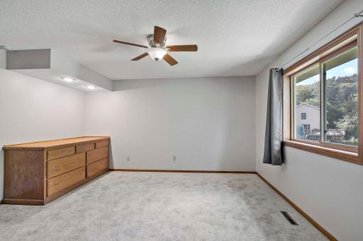 3960 Versailles Court, Saint Paul, MN 55123