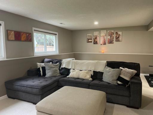 LL Family room 1