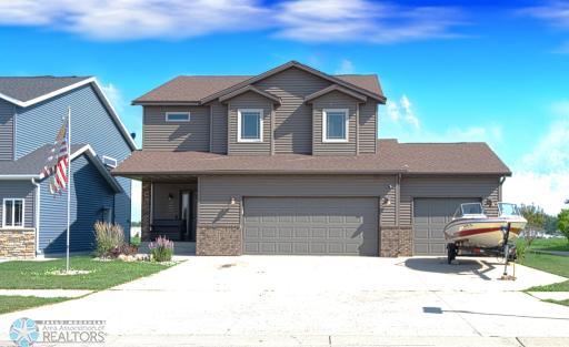 6205 55th Avenue S, Fargo, ND 58104