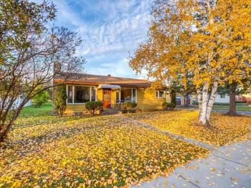 423 4th Street NW, Cass Lake, MN 56633