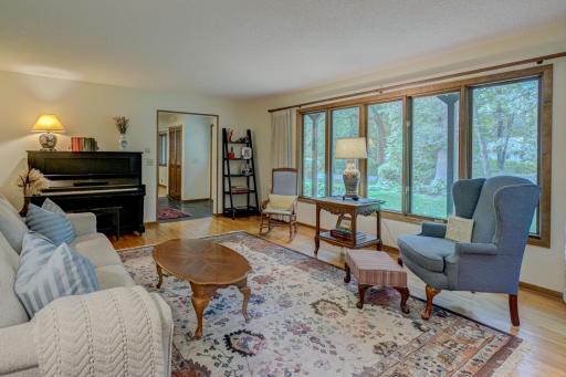 44 S Deep Lake Road, Saint Paul, MN 55127
