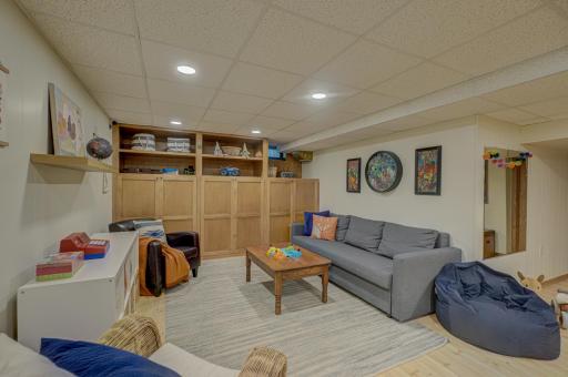44 S Deep Lake Road, Saint Paul, MN 55127