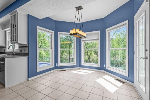 330 Wolf Pointe Trail, Long Lake, MN 55356