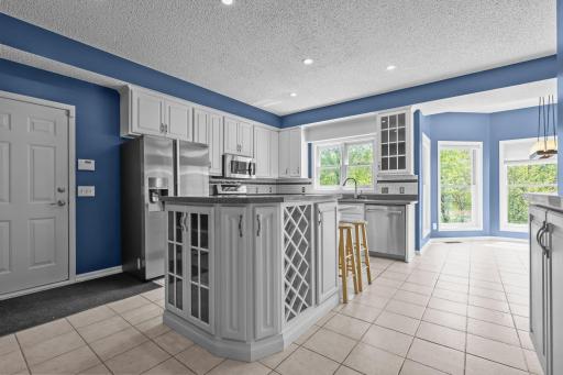 330 Wolf Pointe Trail, Long Lake, MN 55356