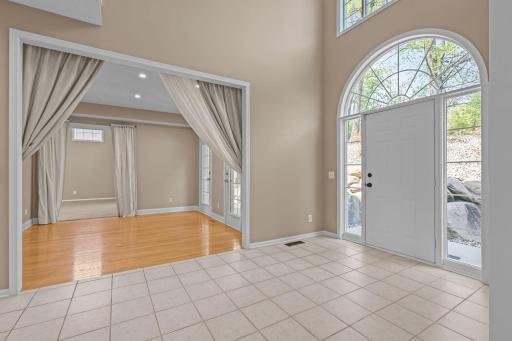 330 Wolf Pointe Trail, Long Lake, MN 55356