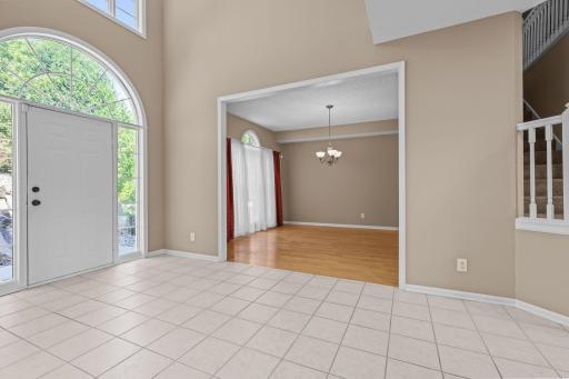 330 Wolf Pointe Trail, Long Lake, MN 55356