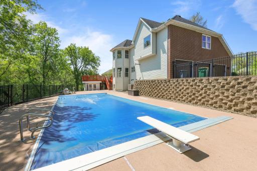 330 Wolf Pointe Trail, Long Lake, MN 55356