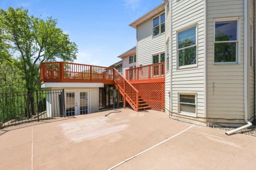 330 Wolf Pointe Trail, Long Lake, MN 55356