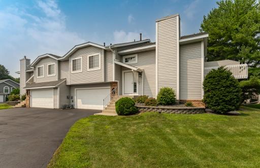 2822 Riverwood Lane NW, Rochester, MN 55901